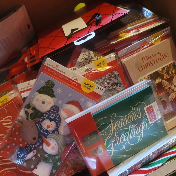 10 Christmas card packages Retail up to $8 each! Many aval! Same/next day ship - Picture 7 of 8